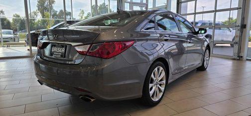 2011 Hyundai SONATA SE