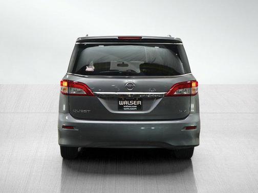 Gun Metallic 2017 Nissan Quest SV