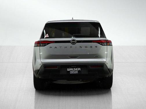 2022 Nissan Pathfinder S 4WD