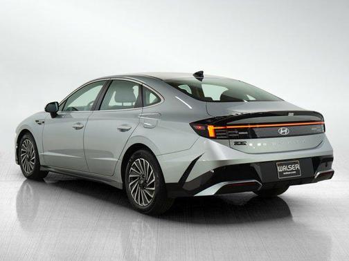 2024 Hyundai SONATA Hybrid SE