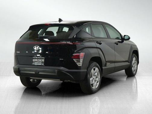 2025 Hyundai KONA SE
