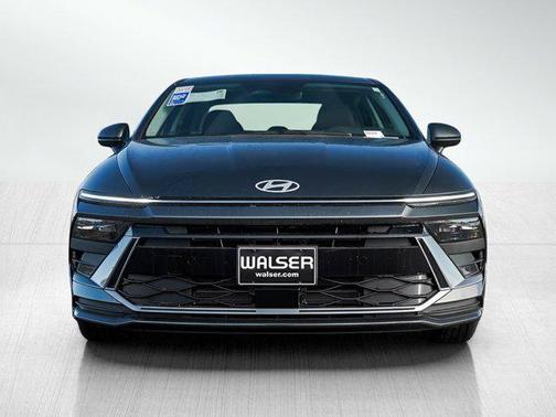 2026 Hyundai SONATA Hybrid Base