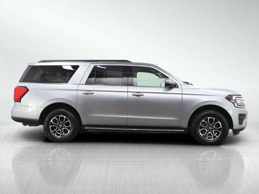 Iconic Silver Metallic 2023 Ford Expedition Max XLT