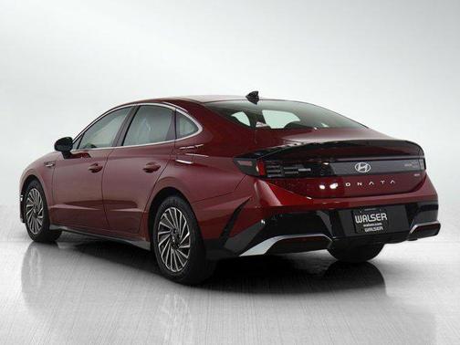 2025 Hyundai SONATA Hybrid SE