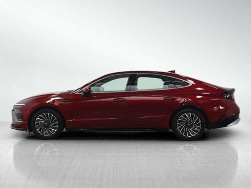 2025 Hyundai SONATA Hybrid SE