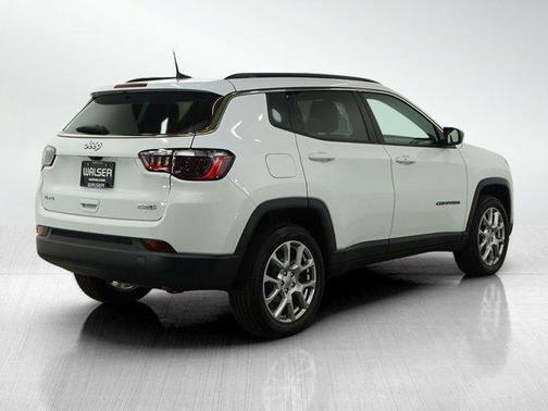 2022 Jeep Compass Latitude Lux