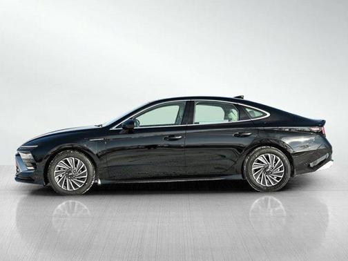 2026 Hyundai SONATA Hybrid SE