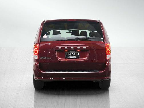 Octane Red Pearlcoat 2018 Dodge Grand Caravan SE