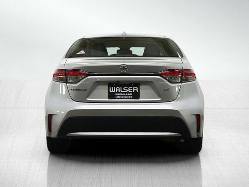 Classic Silver Metallic 2020 Toyota Corolla LE