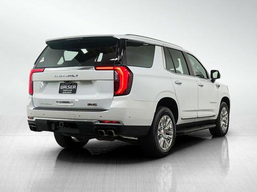 Summit White 2025 GMC Yukon Denali