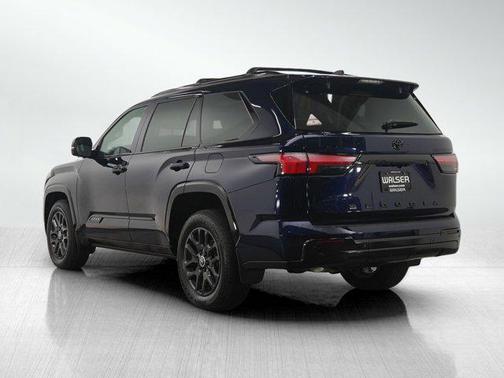 2024 Toyota Sequoia SR5