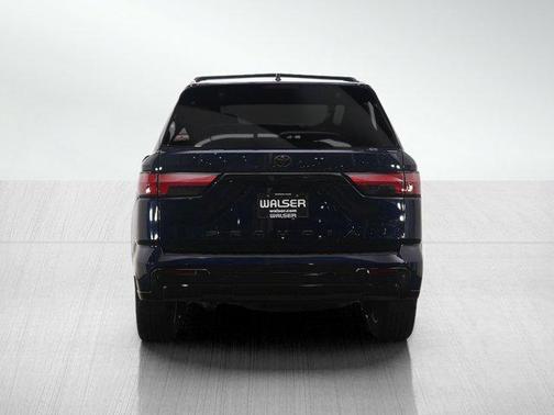 2024 Toyota Sequoia SR5