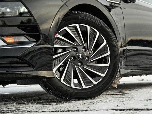 2026 Hyundai SONATA Hybrid SE