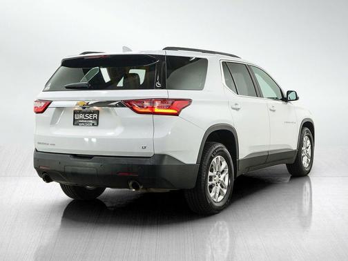 Summit White 2021 Chevrolet Traverse LT Leather