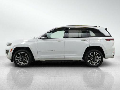 2022 Jeep Grand Cherokee Overland