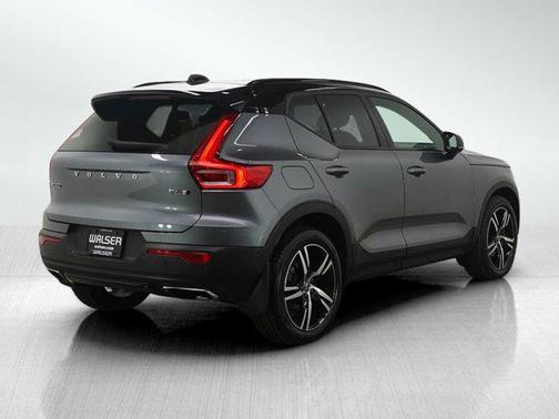 2019 Volvo XC40 T5 R-Design
