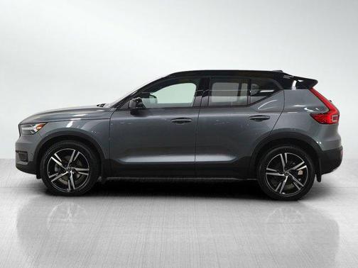 2019 Volvo XC40 T5 R-Design