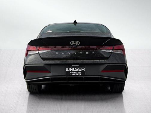Abyss Black 2026 Hyundai ELANTRA Sport
