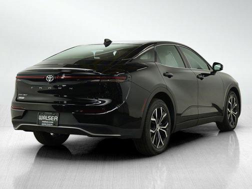 2024 Toyota Crown XLE
