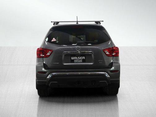 2018 Nissan Pathfinder SL