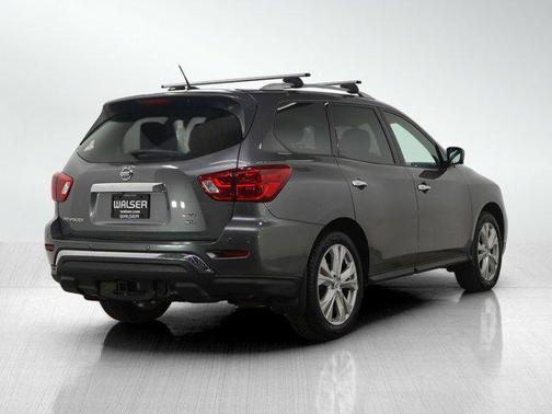 2018 Nissan Pathfinder SL
