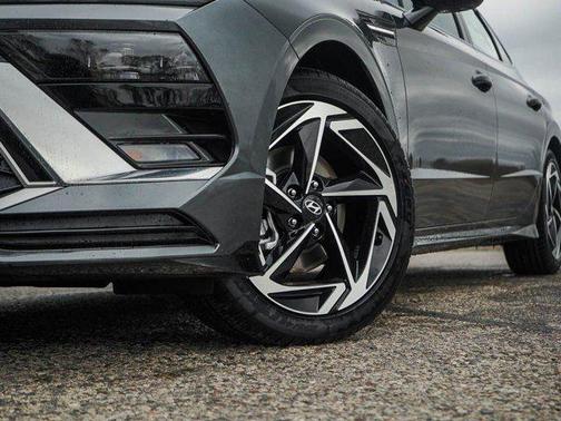 2026 Hyundai SONATA SEL