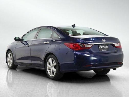 2011 Hyundai SONATA Limited