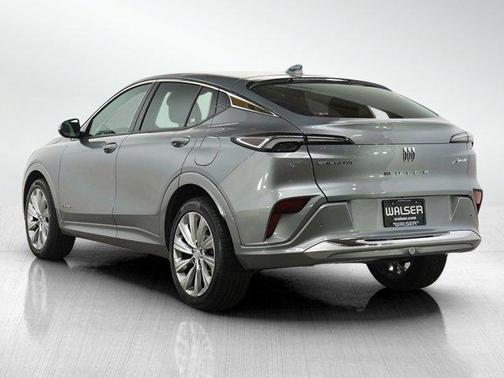 Moonstone Grey Metallic 2024 Buick Envista Avenir FWD