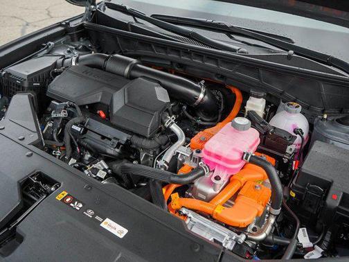 2026 Hyundai TUCSON Hybrid SEL