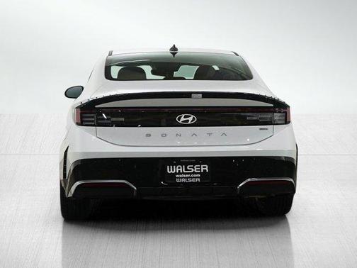 2025 Hyundai SONATA Hybrid SE