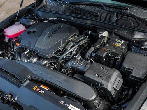 Abyss Black 2026 Hyundai SONATA SEL