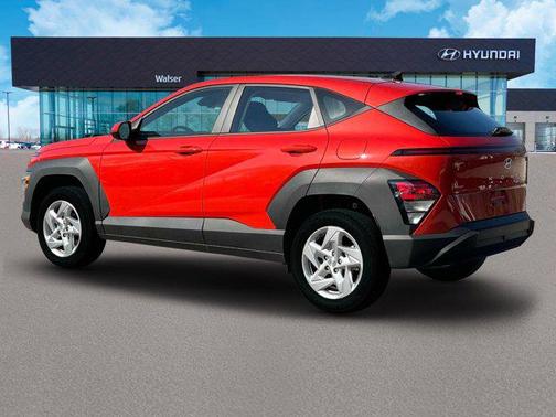 2025 Hyundai KONA SE