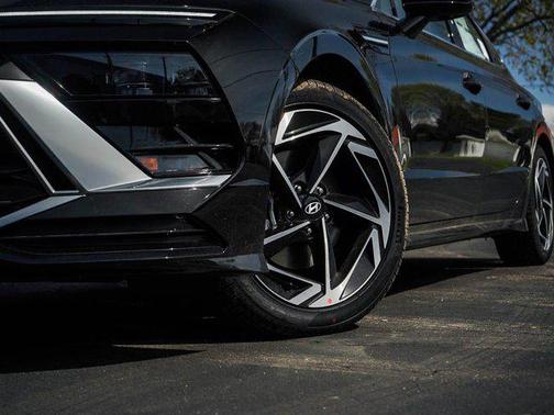Abyss Black 2026 Hyundai SONATA SEL