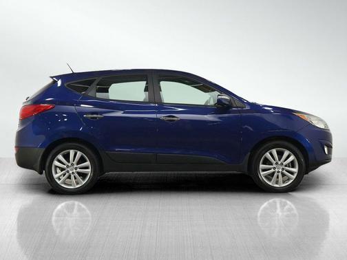 Iris Blue 2013 Hyundai TUCSON Limited