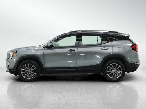 Sterling Metallic 2023 GMC Terrain SLT