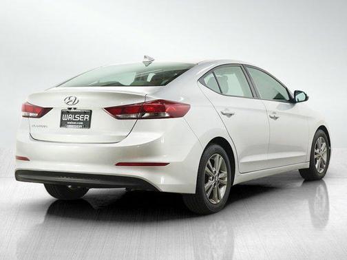 Symphony Silver 2017 Hyundai ELANTRA SE