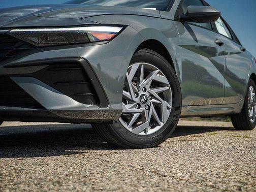 2025 Hyundai ELANTRA HEV Blue