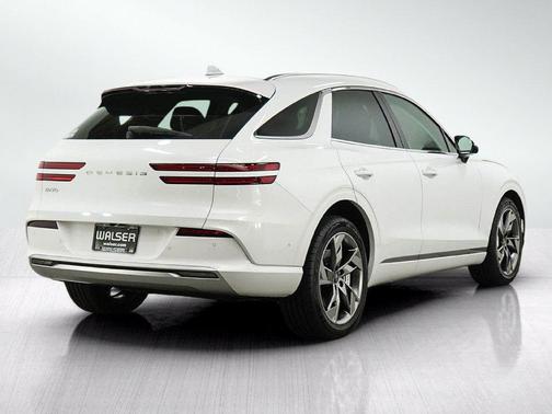 Uyuni White 2025 Genesis Electrified GV70 Advanced AWD