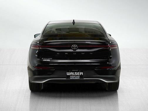 2024 Toyota Crown XLE