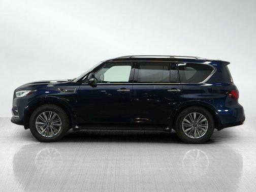 2022 INFINITI QX80 Luxe