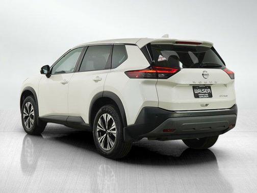 Pearl White Tricoat 2021 Nissan Rogue SV