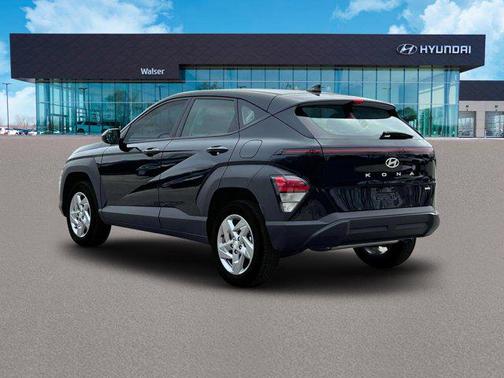 2025 Hyundai KONA SE