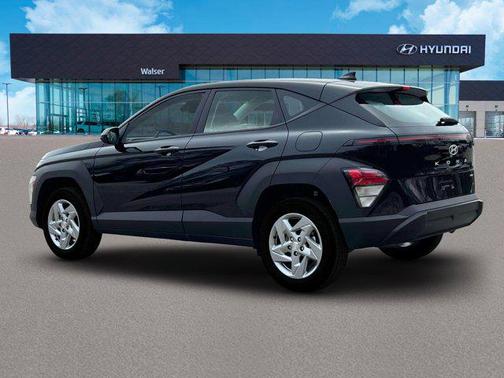 2025 Hyundai KONA SE