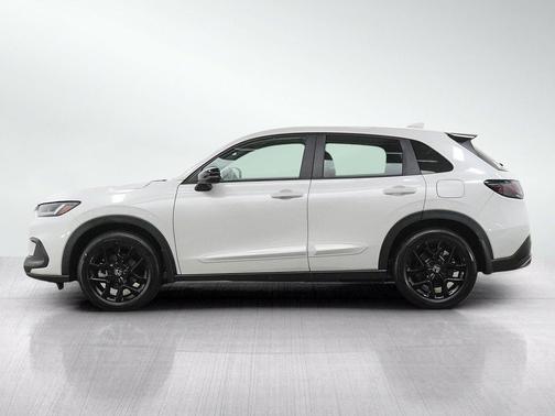 Platinum White Pearl 2024 Honda HR-V Sport