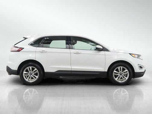 Oxford White 2017 Ford Edge SEL