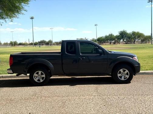 2012 Nissan Frontier SV