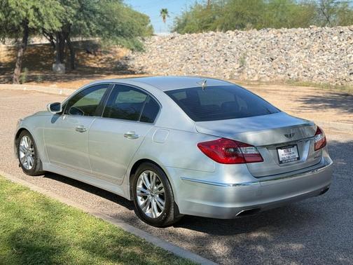 2012 Hyundai Genesis 3.8