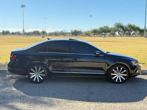 2017 Volkswagen Jetta 1.8T SEL