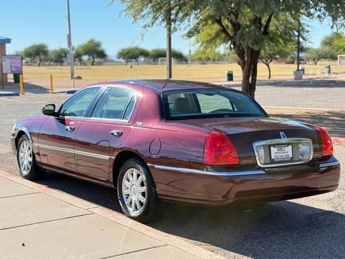 2007 Lincoln Town Car Signature