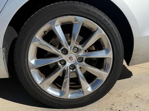 2014 Cadillac XTS Luxury